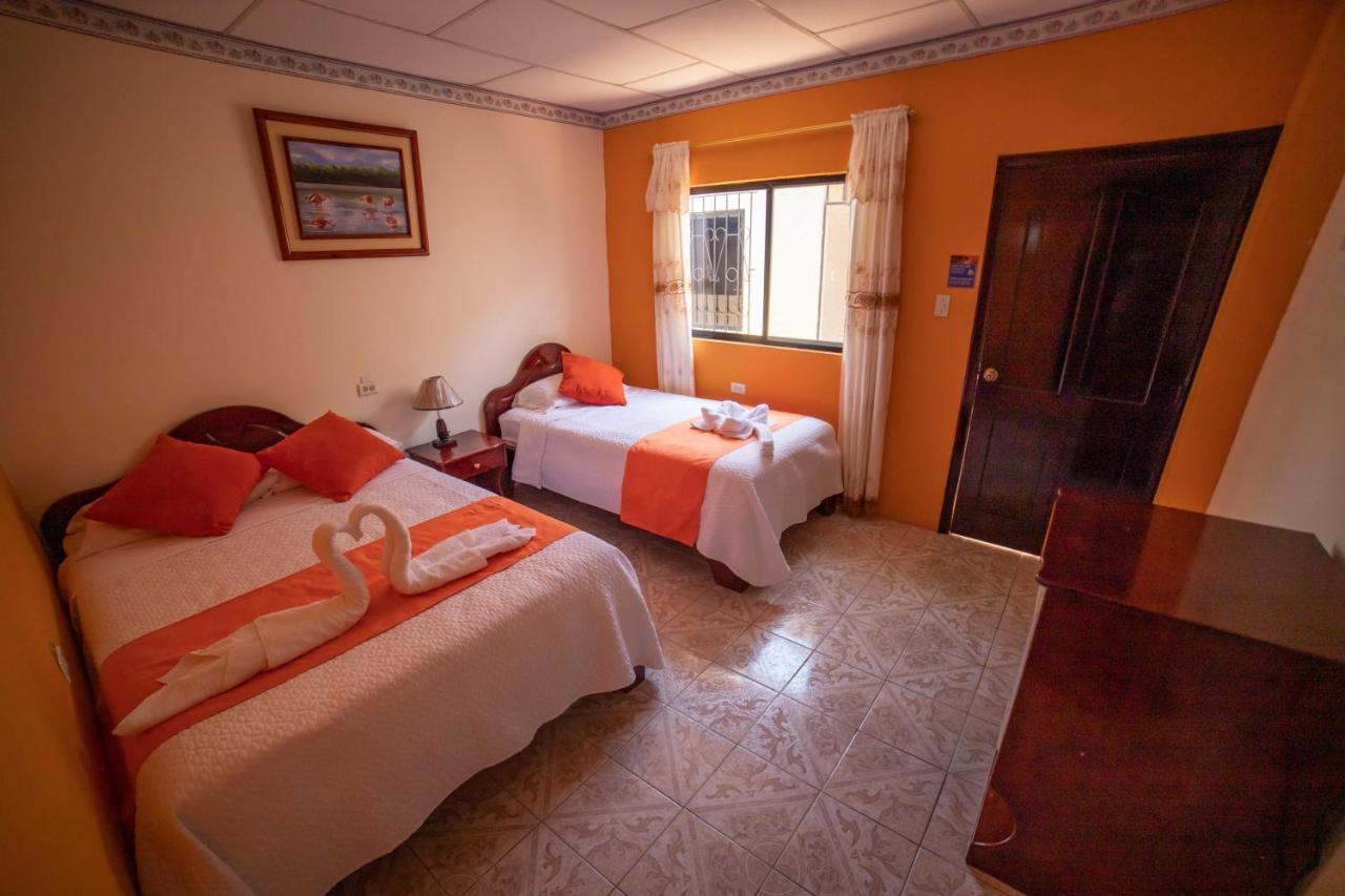 Hostal Gladismar Puerto Villamil Esterno foto